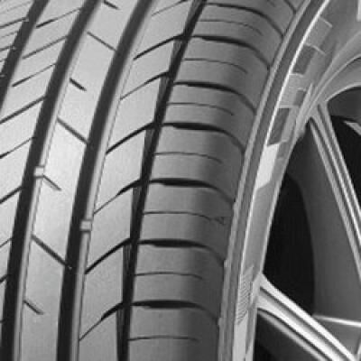 Kumho Ecsta HS52 205/55 R16 91V Kumho Ecsta HS52 205/55 R16 91V