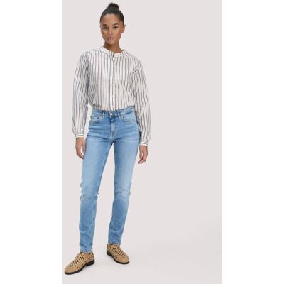 hessnatur Damen Jeans LEA Mid Rise Slim aus Bio-Denim - blau Größe 26/30 hessnatur Damen Jeans LEA Mid Rise Slim aus Bio-Denim - blau Größe 26/30