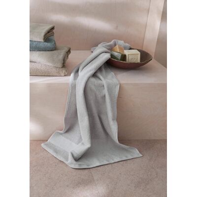 hessnatur - Frottier Handtuch Bio-Baumwolle - Grau - 70x140 cm - Bath Towel hessnatur - Frottier Handtuch Bio-Baumwolle - Grau - 70x140 cm - Bath Towel