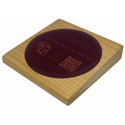 PRODUCTMATE Tischaufsteller liegend schräg mit QR-Code Aufkleber matt und NFC-Chip; 8.5x8.5 cm (BxH); ahorn/hellbraun; 25 Stück / Pack PRODUCTMATE Tischaufsteller liegend schräg mit QR-Code Aufkleber matt und NFC-Chip; 8.5x8.5 cm (BxH); ahorn/hellbraun; 25 Stück / Pack