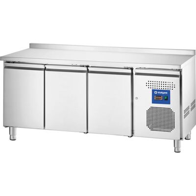 Stalgast STARLINE Kühltisch mit drei Türen, GN1/1, 1795x700x850 mm (BxTxH), 417 L; 179.5x85x70 cm (BxHxT); silber Stalgast STARLINE Kühltisch mit drei Türen, GN1/1, 1795x700x850 mm (BxTxH), 417 L; 179.5x85x70 cm (BxHxT); silber
