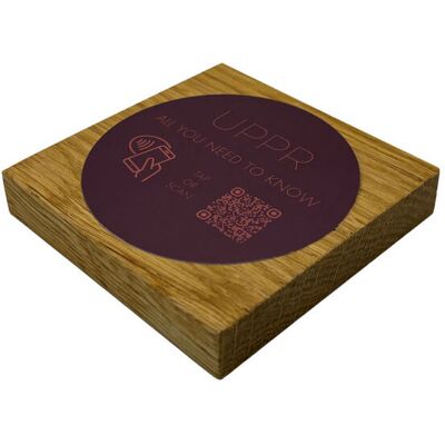 PRODUCTMATE Tischaufsteller liegend schräg mit QR-Code Aufkleber glänzend und NFC-Chip; 11x11 cm (BxH); eiche; 25 Stück / Pack PRODUCTMATE Tischaufsteller liegend schräg mit QR-Code Aufkleber glänzend und NFC-Chip; 11x11 cm (BxH); eiche; 25 Stück / Pack