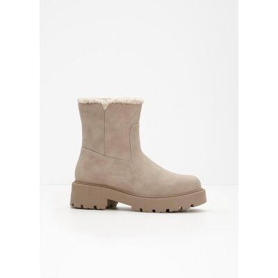 bonprix Gefütterte Boots beige 40 bonprix Gefütterte Boots beige 40