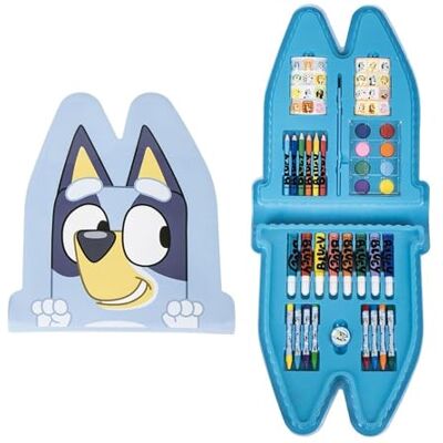 CERDÁ LIFE'S LITTLE MOMENTS Bluey Schreibwaren-Set für Jungen und Mädchen. Originelles Design und lustige Farben Bluey Schulset, ideal als Geschenk zum Schulanfang, offiziell lizenziert und mit einzigartigem Design CERDÁ LIFE'S LITTLE MOMENTS Bluey Schreibwaren-Set für Jungen und Mädchen. Originelles Design und lustige Farben Bluey Schulset, ideal als Geschenk zum Schulanfang, offiziell lizenziert und mit einzigartigem Design