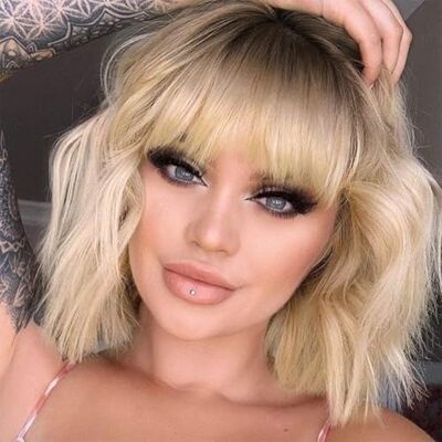 MISSQUEEN Kurze, blonde Ombré-Perücke, gewellt, Bob-Perücke mit Pony, synthetische, gelockte Pastell-Bob-Perücke für Mädchen, bunte Cosplay-Perücken MISSQUEEN Kurze, blonde Ombré-Perücke, gewellt, Bob-Perücke mit Pony, synthetische, gelockte Pastell-Bob-Perücke für Mädchen, bunte Cosplay-Perücken