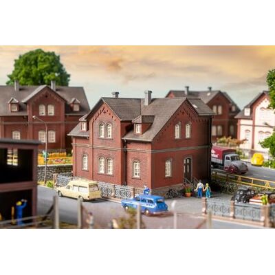 FALLER 130753 Siedlungshaus Bergmannsplatz 2 Spurweite H0 FALLER 130753 Siedlungshaus Bergmannsplatz 2 Spurweite H0