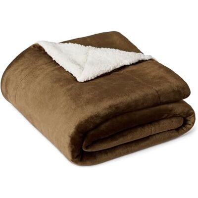 Amazon Basics Mikrofaser Wendedecke Kuscheldecke aus Sherpa, 127 x 152 cm, Braun Amazon Basics Mikrofaser Wendedecke Kuscheldecke aus Sherpa, 127 x 152 cm, Braun