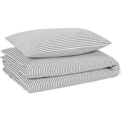 Amazon Basics Kinderbettwäsche 100x135 2teilig 100% Bio Baumwolle Wendbar, Bettdeckenbezug 100x135 cm & Kissenbezug 40x60 cm, für Baby, Marineblau Gestreift Amazon Basics Kinderbettwäsche 100x135 2teilig 100% Bio Baumwolle Wendbar, Bettdeckenbezug 100x135 cm & Kissenbezug 40x60 cm, für Baby, Marineblau Gestreift