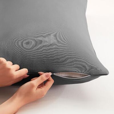 Sonive Kissenbezug 40x40, Kopfkissenbezug 40x40cm 2er Set, Atmungsaktive Kissenbezüge, 100% Mikrofaser Resistent und Hypoallergen Kissenhülle, Grau Sonive Kissenbezug 40x40, Kopfkissenbezug 40x40cm 2er Set, Atmungsaktive Kissenbezüge, 100% Mikrofaser Resistent und Hypoallergen Kissenhülle, Grau