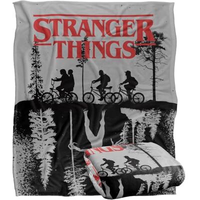 Stranger Things Upside Down Silky Touch Kuscheldecke, superweich, 152 x 127 cm Stranger Things Upside Down Silky Touch Kuscheldecke, superweich, 152 x 127 cm