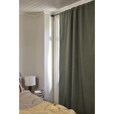Jotex Melanie Linen-Mix Verdunkelungsvorhang 2-lagiger Vorhang mit transparenter und verdunkelnder Funktion (1er Pack) Olivgrün, 135 x 250cm Jotex Melanie Linen-Mix Verdunkelungsvorhang 2-lagiger Vorhang mit transparenter und verdunkelnder Funktion (1er Pack) Olivgrün, 135 x 250cm