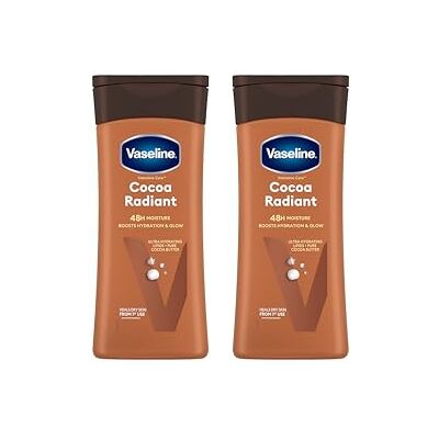 Vaseline Intensive Care Cocoa Radiant Body Lotion für den täglichen Gebrauch – hergestellt aus reiner Kakaobutter, um trockene Haut mit Feuchtigkeit zu versorgen und einen natürlichen Glanz zu Vaseline Intensive Care Cocoa Radiant Body Lotion für den täglichen Gebrauch – hergestellt aus reiner Kakaobutter, um trockene Haut mit Feuchtigkeit zu versorgen und einen natürlichen Glanz zu