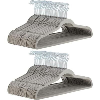 Amazon Basics Kleiderbügel für Anzug / Kostüm, mit Samt überzogen, 100er-Pack, Grau Amazon Basics Kleiderbügel für Anzug / Kostüm, mit Samt überzogen, 100er-Pack, Grau