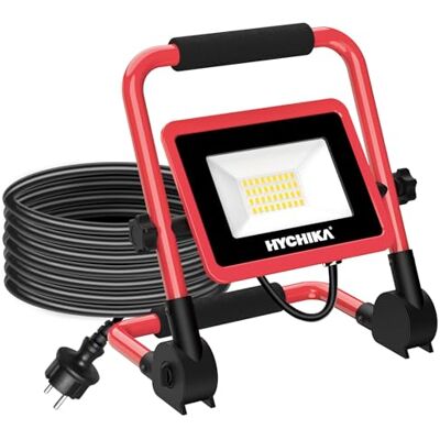 HYCHIKA BETTER TOOLS FOR BETTER LIFE HYCHIKA LED Baustrahler 30W, Baustellen Strahler 3500 LM 6500K kaltweiß, IP65 Wasserdicht, Tragbare Arbeitsleuchte, Arbeitsbeleuchtung mit 2m Netzkabel und Stecker HYCHIKA BETTER TOOLS FOR BETTER LIFE HYCHIKA LED Baustrahler 30W, Baustellen Strahler 3500 LM 6500K kaltweiß, IP65 Wasserdicht, Tragbare Arbeitsleuchte, Arbeitsbeleuchtung mit 2m Netzkabel und Stecker