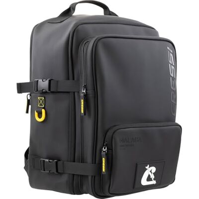 CRESSI seit 1946 Malaga Travel Backpack 28 L Unisex Hidrophob Rucksack Schwarz/Gelb, Vielseitig und Funktional 40x30x20 cm, Geeignet als Handgepäck für Flüge mit Ryanair, Easyjet, Wizz Air CRESSI seit 1946 Malaga Travel Backpack 28 L Unisex Hidrophob Rucksack Schwarz/Gelb, Vielseitig und Funktional 40x30x20 cm, Geeignet als Handgepäck für Flüge mit Ryanair, Easyjet, Wizz Air