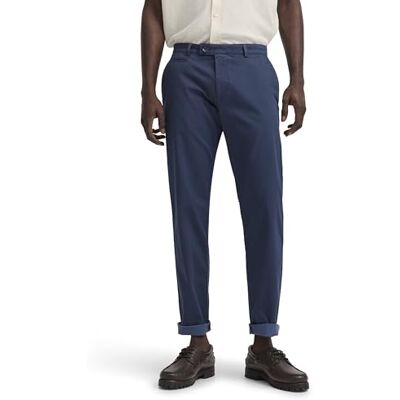 Bugatti Herren Chinohose Modern Fit aus Baumwollstretch Bugatti Herren Chinohose Modern Fit aus Baumwollstretch