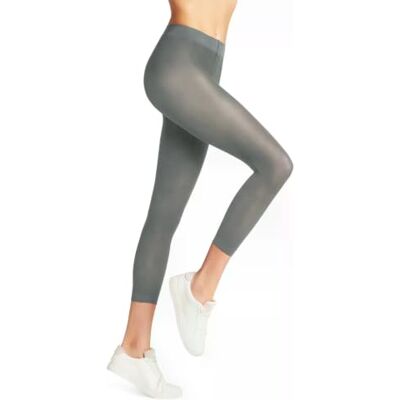 FALKE Damen Leggings Pure Matt 50 DEN Capri W Le halb-Blickdicht einfarbig 1 Stück, Grau Shark 3258, S-M FALKE Damen Leggings Pure Matt 50 DEN Capri W Le halb-Blickdicht einfarbig 1 Stück, Grau Shark 3258, S-M
