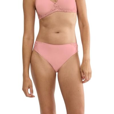 Triumph Damen Amourette Tai Spitzen-Unterhose, 36, Cherry Rose Triumph Damen Amourette Tai Spitzen-Unterhose, 36, Cherry Rose