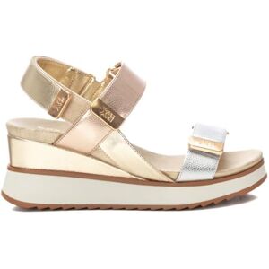XTI Sandalen Damen Gold Bequeme und vielseitige Schuhe Casual Mode Modell 14388201 (Größe 39) XTI Sandalen Damen Gold Bequeme und vielseitige Schuhe Casual Mode Modell 14388201 (Größe 39)