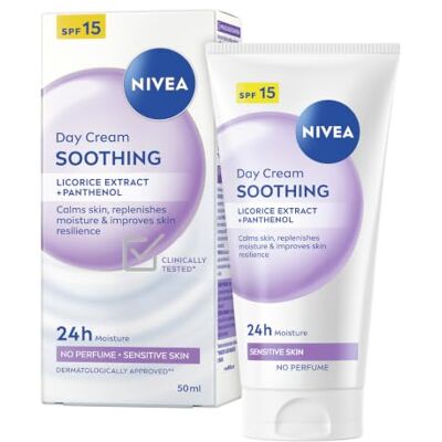 NIVEA Beruhigende Tagespflege 24h Feuchtigkeit LSF 15, parfumfreie Gesichtscreme für sensible Haut, zarte Tagescreme mit Traubenkernöl NIVEA Beruhigende Tagespflege 24h Feuchtigkeit LSF 15, parfumfreie Gesichtscreme für sensible Haut, zarte Tagescreme mit Traubenkernöl