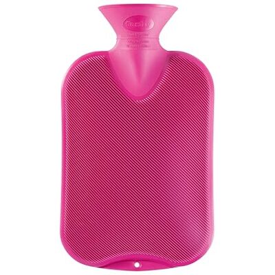 Fashy Wärmflasche 2,0 L, aus Thermoplast, Halblamelle, Himbeere Fashy Wärmflasche 2,0 L, aus Thermoplast, Halblamelle, Himbeere