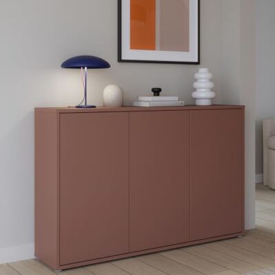 Forte Alice Springs Kommode 150 155, großes Sideboard mit 3 Schranktüren, Wohnzimmer, Schlafzimmer, Holzwerkstoff, Terrakotta, 154,2 cm breit x 99,1 cm hoch x 34,9 cm tief Forte Alice Springs Kommode 150 155, großes Sideboard mit 3 Schranktüren, Wohnzimmer, Schlafzimmer, Holzwerkstoff, Terrakotta, 154,2 cm breit x 99,1 cm hoch x 34,9 cm tief