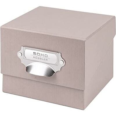 Rössler SOHO Foto Aufbewahrungsbox Fotobox Aufbewahrungsbox mit Deckel Organizer Box Visitenkarten Aufbewahrung Boxen Aufbewahrung Storage Boxes 17x15x13 cm 1 Stück Farbe: Rosa Rössler SOHO Foto Aufbewahrungsbox Fotobox Aufbewahrungsbox mit Deckel Organizer Box Visitenkarten Aufbewahrung Boxen Aufbewahrung Storage Boxes 17x15x13 cm 1 Stück Farbe: Rosa