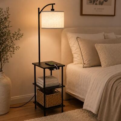 LuminexDesigns Vintage Stehlampe mit Regal, Holz Stehleuchte mit Ladestation, Walnuss Retro mit 3-Ebenen Stauraum, Schwenkbar für Wohnzimmer, Schlafzimmer, Ecke, Arbeitszimmer WOVI FL04 LuminexDesigns Vintage Stehlampe mit Regal, Holz Stehleuchte mit Ladestation, Walnuss Retro mit 3-Ebenen Stauraum, Schwenkbar für Wohnzimmer, Schlafzimmer, Ecke, Arbeitszimmer WOVI FL04