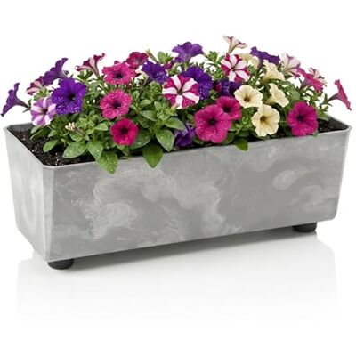 Lamela Rechteckiger Pflanzkasten mit eleganten Füßen – Grauer Blumenkübel in Betonoptik aus robustem Kunststoff 37x17 cm, 6L – Wetterfest & Pflegeleicht für Innen & Außen Lamela Rechteckiger Pflanzkasten mit eleganten Füßen – Grauer Blumenkübel in Betonoptik aus robustem Kunststoff 37x17 cm, 6L – Wetterfest & Pflegeleicht für Innen & Außen