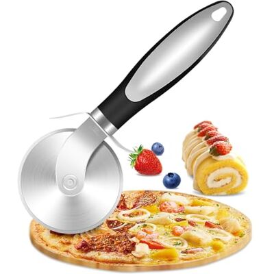 KollyKolla Pizzaschneider Edelstahl 21 Cm, Pizzaroller Gastro mit Rutschfestem Griff, Pizza Cutter Superscharfe Abnehmbare Klinge mit Klingenschutz Ideal für Pizza, Kuchen & Teig KollyKolla Pizzaschneider Edelstahl 21 Cm, Pizzaroller Gastro mit Rutschfestem Griff, Pizza Cutter Superscharfe Abnehmbare Klinge mit Klingenschutz Ideal für Pizza, Kuchen & Teig