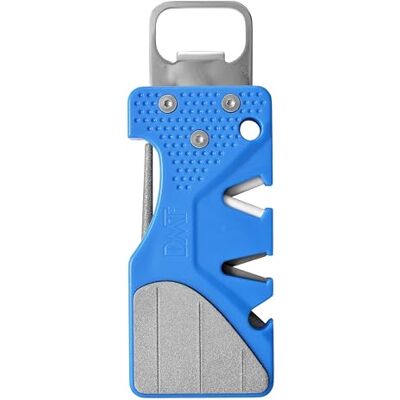 DMT PocketSharp Plus Multitool Messerschärfer Outdoor Messerschleifer mit Diamant-Schleifstein & -Schleifstab V-Schärfer für Grob- & Feinschliff im perfekten Winkel Inkl. Flaschenöffner 20170 DMT PocketSharp Plus Multitool Messerschärfer Outdoor Messerschleifer mit Diamant-Schleifstein & -Schleifstab V-Schärfer für Grob- & Feinschliff im perfekten Winkel Inkl. Flaschenöffner 20170