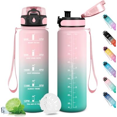 KollyKolla Sportflasche 1L, Trinkflasche Sport Wasserflasche mit Zeitmarkierung, Auslaufsicher Wasserflasche mit Filter, Sport Wasserflasche für Fitness, Camping, Fahhrad, Outdoor, Erwachsene, Wandern KollyKolla Sportflasche 1L, Trinkflasche Sport Wasserflasche mit Zeitmarkierung, Auslaufsicher Wasserflasche mit Filter, Sport Wasserflasche für Fitness, Camping, Fahhrad, Outdoor, Erwachsene, Wandern