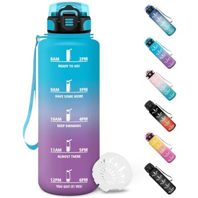 Motswedi Trinkflasche 1.5l, Wasserflasche, Auslaufsicheres Schlossdesign, Flasche Sport, Mit Zeitstempel, Trinkflasche Auslaufsicher, Kohlensäure Geeignet, für Tennisplatz, Büro, Fahrrad Blau&Lila Motswedi Trinkflasche 1.5l, Wasserflasche, Auslaufsicheres Schlossdesign, Flasche Sport, Mit Zeitstempel, Trinkflasche Auslaufsicher, Kohlensäure Geeignet, für Tennisplatz, Büro, Fahrrad Blau&Lila