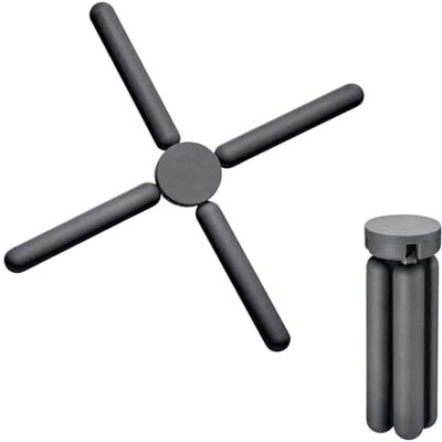 Westmark Topfuntersetzer –FaltbarerUntersetzer für heiße Töpfe und Pfannen, SchutzvonTisch undArbeitsplatte, hitzebeständig bis 200°, gegen Kratzer– Silikon, Ø 22 cm Westmark Topfuntersetzer –FaltbarerUntersetzer für heiße Töpfe und Pfannen, SchutzvonTisch undArbeitsplatte, hitzebeständig bis 200°, gegen Kratzer– Silikon, Ø 22 cm