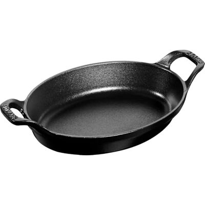 STAUB Ofenform/Servierplatte/Auflaufform, oval mit 2 Griffen, 28 cm, 1,6 L, Gusseisen, Für alle Herdarten inkl. Induktion & Backofen, stapelbar, Schwarz STAUB Ofenform/Servierplatte/Auflaufform, oval mit 2 Griffen, 28 cm, 1,6 L, Gusseisen, Für alle Herdarten inkl. Induktion & Backofen, stapelbar, Schwarz