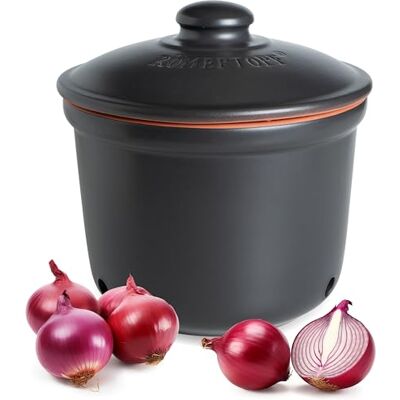 Romertopf Zwiebeltopf MAXI 2,8 L aus Keramik – belüfteter Vorratstopf für Zwiebeln & Schalotten, atmungsaktiv, hält länger frisch – Schwarz Romertopf Zwiebeltopf MAXI 2,8 L aus Keramik – belüfteter Vorratstopf für Zwiebeln & Schalotten, atmungsaktiv, hält länger frisch – Schwarz