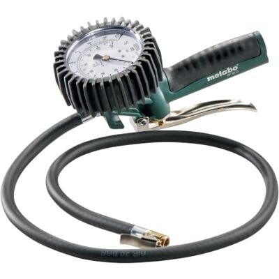Metabo RF 80 G Druckluft-Reifenfüllmessgerät, 0,5-12 bar, Geeicht, 100 cm Großes 80 mm Manometer mit Gummischutz, Inkl. Momentstecker, Stecknippel, Composite-Gehäuse, Profi Druckluftzubehör Set Metabo RF 80 G Druckluft-Reifenfüllmessgerät, 0,5-12 bar, Geeicht, 100 cm Großes 80 mm Manometer mit Gummischutz, Inkl. Momentstecker, Stecknippel, Composite-Gehäuse, Profi Druckluftzubehör Set