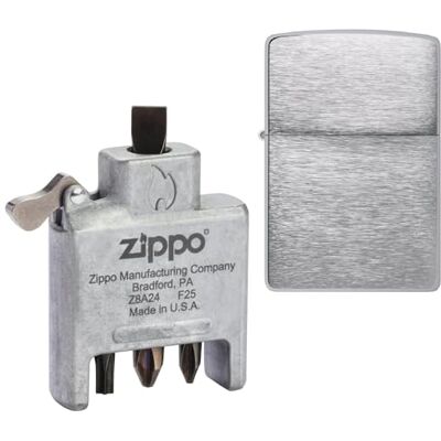 Zippo Schraubendreher Bit Safe Insert mit Brushed Chrome Gehäuse – 4-in-1 Einsatz – Magnetischer Bit-Halter – Kreuz-, Schlitz- und Torx-Bits – Made in USA Zippo Schraubendreher Bit Safe Insert mit Brushed Chrome Gehäuse – 4-in-1 Einsatz – Magnetischer Bit-Halter – Kreuz-, Schlitz- und Torx-Bits – Made in USA