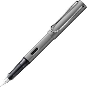 Lamy AL-star graphite Füller – Füllhalter mit ergonomischem Griff & polierter Stahlfeder in Strichbreite EF – leichtes Aluminiumgehäuse – inkl. Tintenpatrone T 10 blau – Rechtshänder Lamy AL-star graphite Füller – Füllhalter mit ergonomischem Griff & polierter Stahlfeder in Strichbreite EF – leichtes Aluminiumgehäuse – inkl. Tintenpatrone T 10 blau – Rechtshänder