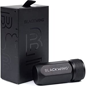 Blackwing Anspitzer für lange Spitze, Klinge aus deutschem Stahl, gefertigt aus Aluminium, kompaktes Design, Schwarz Blackwing Anspitzer für lange Spitze, Klinge aus deutschem Stahl, gefertigt aus Aluminium, kompaktes Design, Schwarz