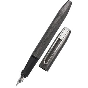 Online Füller Slope Metallic Black, Patronen-Füller mit ergonomischem Griffstück, hochwertige Iridium-Feder medium, Standard-Tintenpatronen, inkl. Kombipatrone blau, für Schule und Büro Online Füller Slope Metallic Black, Patronen-Füller mit ergonomischem Griffstück, hochwertige Iridium-Feder medium, Standard-Tintenpatronen, inkl. Kombipatrone blau, für Schule und Büro