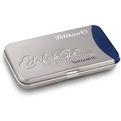 Pelikan Großraum-Tintenpatronen Edelstein Ink, Tanzanite (blau/schwarz) im Metalletui, 6 Stück Pelikan Großraum-Tintenpatronen Edelstein Ink, Tanzanite (blau/schwarz) im Metalletui, 6 Stück
