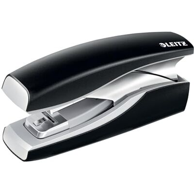 Leitz Softpress Flachheftgerät aus Metall, Für 30 Blatt, Ergonomische Form, Inkl. Heftklammern, Schwarz, NeXXt-Serie, 56030095 Leitz Softpress Flachheftgerät aus Metall, Für 30 Blatt, Ergonomische Form, Inkl. Heftklammern, Schwarz, NeXXt-Serie, 56030095