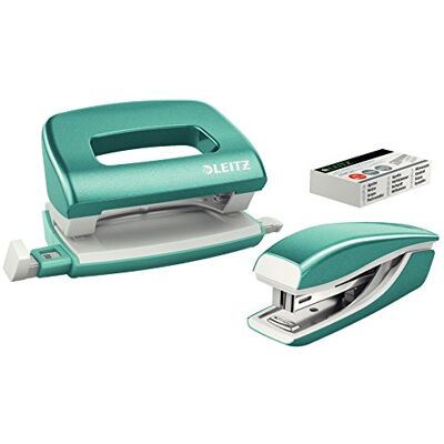 Leitz 55996051 Mini-Heftgerät-und Locher-Set (für bis zu 10 Blatt, Inkl. Heftklammern, WOW) metallic eisblau Leitz 55996051 Mini-Heftgerät-und Locher-Set (für bis zu 10 Blatt, Inkl. Heftklammern, WOW) metallic eisblau