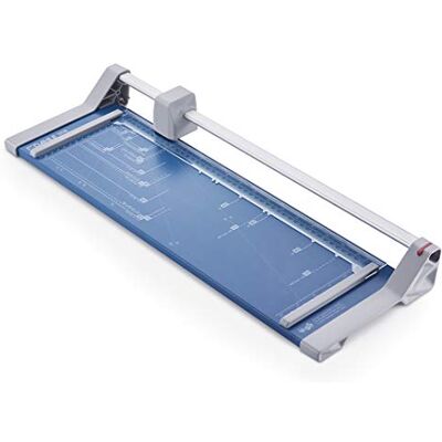 Dahle 508 Rollenschneider, bis DIN A3, 6 Blatt, blau Metalltisch 589×209 mm, kindersicherer Messerkopf mit Zwei-Finger-Bedienung, Schnittlänge 460 mm Dahle 508 Rollenschneider, bis DIN A3, 6 Blatt, blau Metalltisch 589×209 mm, kindersicherer Messerkopf mit Zwei-Finger-Bedienung, Schnittlänge 460 mm