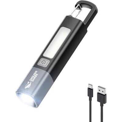 Smiling Shark Taschenlampe, G1 Extrem Hell LED Taschenlampe Aufladbar mit Seitenlicht & 3 Modi & Zoombar Wasserdicht 2-In-1 Mini Taschenlampen Mit Haken Für Wander/Notfälle/Camping, Schwarz Smiling Shark Taschenlampe, G1 Extrem Hell LED Taschenlampe Aufladbar mit Seitenlicht & 3 Modi & Zoombar Wasserdicht 2-In-1 Mini Taschenlampen Mit Haken Für Wander/Notfälle/Camping, Schwarz