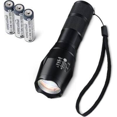 Amazon Basics LED Handtaschenlampe mit 5 Lichtmodi 200 Lumen Zoombare Handlampe Wasserfeste Aluminium-Taschenlampe mit Trageband Batterien Inklusive Schwarz Amazon Basics LED Handtaschenlampe mit 5 Lichtmodi 200 Lumen Zoombare Handlampe Wasserfeste Aluminium-Taschenlampe mit Trageband Batterien Inklusive Schwarz