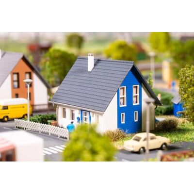 FALLER 232146 Einfamilienhaus, blau Spurweite N FALLER 232146 Einfamilienhaus, blau Spurweite N
