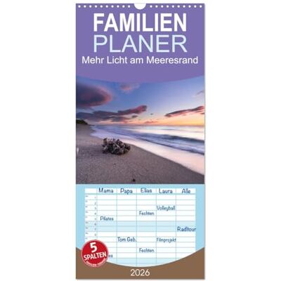 CALVENDO Familienplaner 2026 Mehr Licht am Meeresrand mit 5 Spalten (Wandkalender, 21 cm x 45 cm), : Und immer wieder träumen wir vom Meer ( Orte) CALVENDO Familienplaner 2026 Mehr Licht am Meeresrand mit 5 Spalten (Wandkalender, 21 cm x 45 cm), : Und immer wieder träumen wir vom Meer ( Orte)