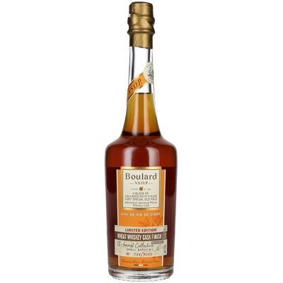 Boulard Calvados Pays d'Auge V.S.O.P. Wheat Whiskey Cask Finish Limited Edition 44% Vol. 0,7l Boulard Calvados Pays d'Auge V.S.O.P. Wheat Whiskey Cask Finish Limited Edition 44% Vol. 0,7l